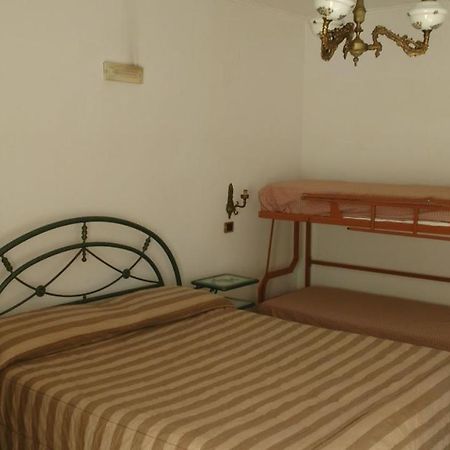 "Villa Pompei" Camere Familiari Екстериор снимка