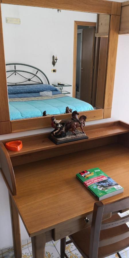 "Villa Pompei" Camere Familiari Екстериор снимка